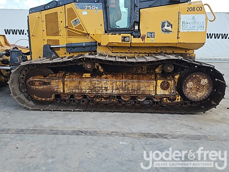 2019-deere-750k-lgp-image-19