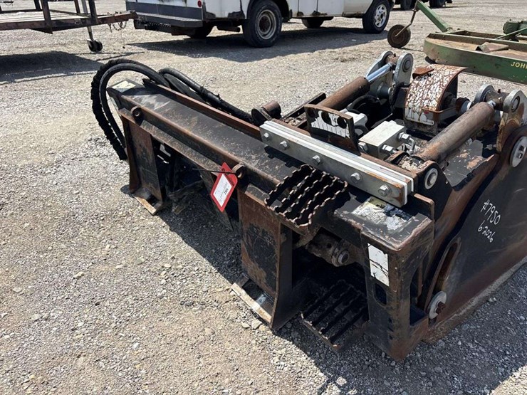 caterpillar-pc206-asphalt-planer-attachment-image-7