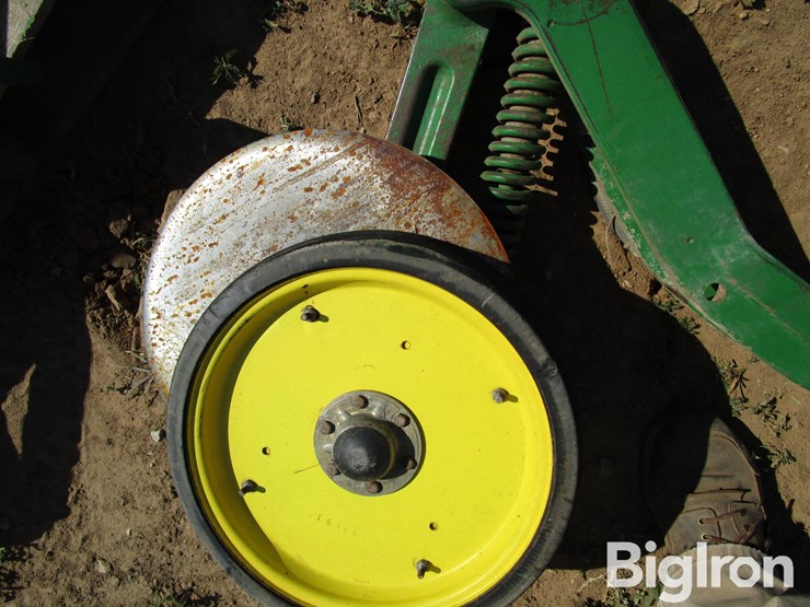 john-deere-14-image-19