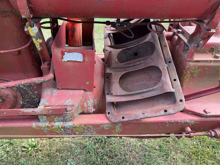 farmall-f-30-image-45