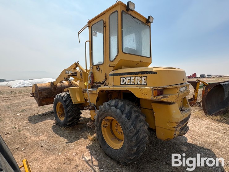 1997-deere-244h-image-7