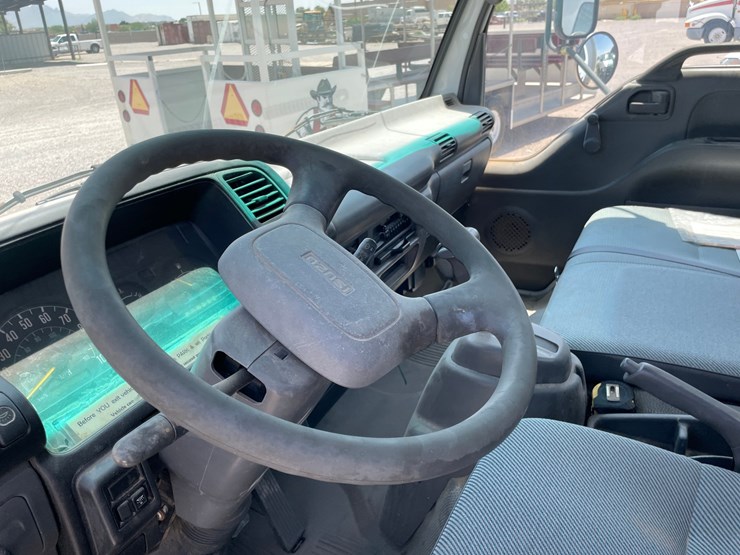 #2254-•-1998-isuzu-2-ton-cargo-truck-image-32