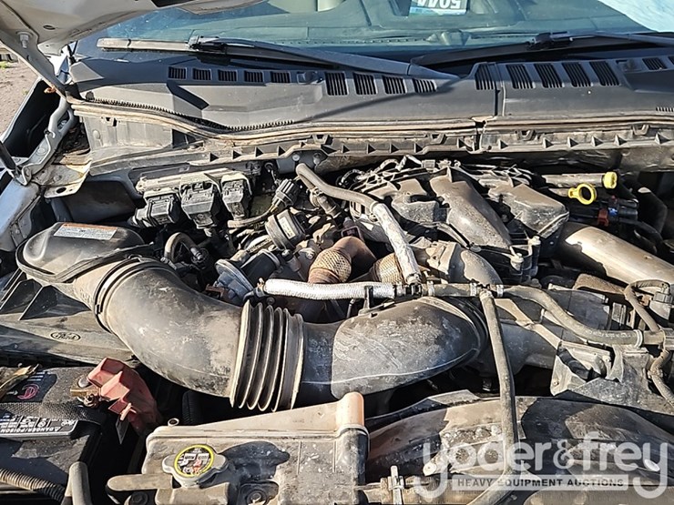 2018-ford-f550-image-18