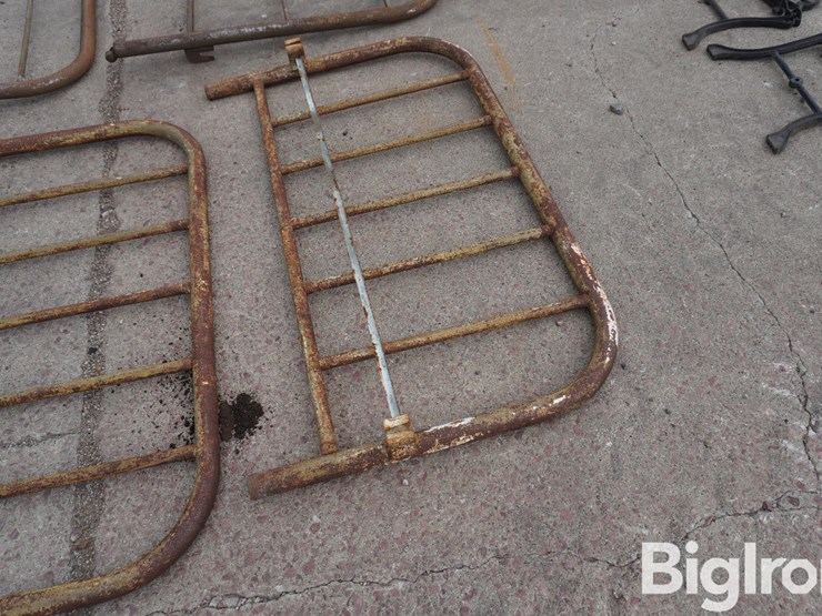 bench-brackets-&-headboards-image-10
