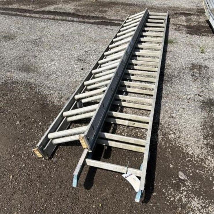 2 Aluminum Extension Ladders
