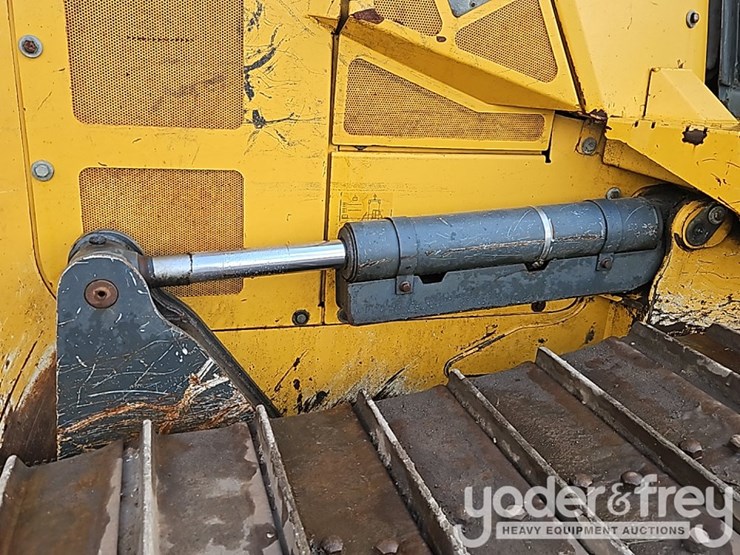 2019-deere-750k-lgp-image-18