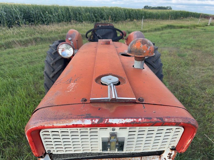 farmall-340-row-crop-image-11