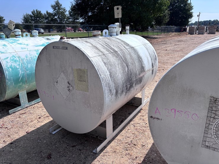 #1607-•-500-gallon-tank-double-wall-image-3