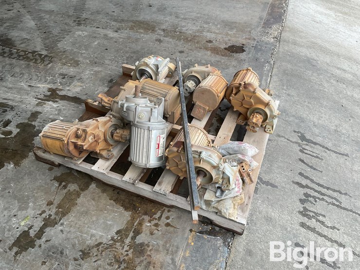 reinke-pivot-drive-motors-image-1