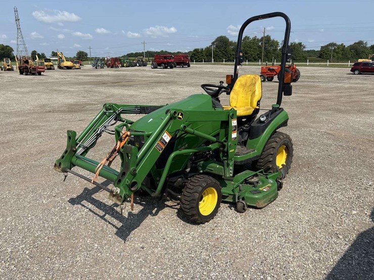 john-deere-1025r-image-1