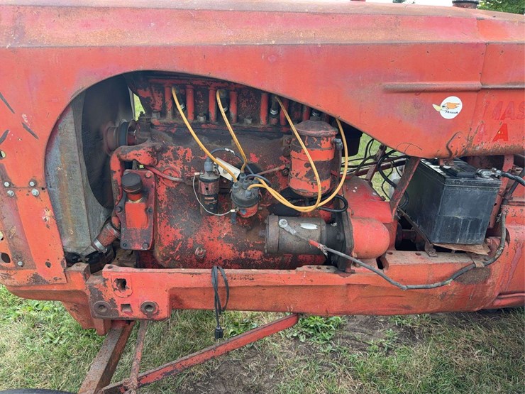 massey-ferguson-44-image-44