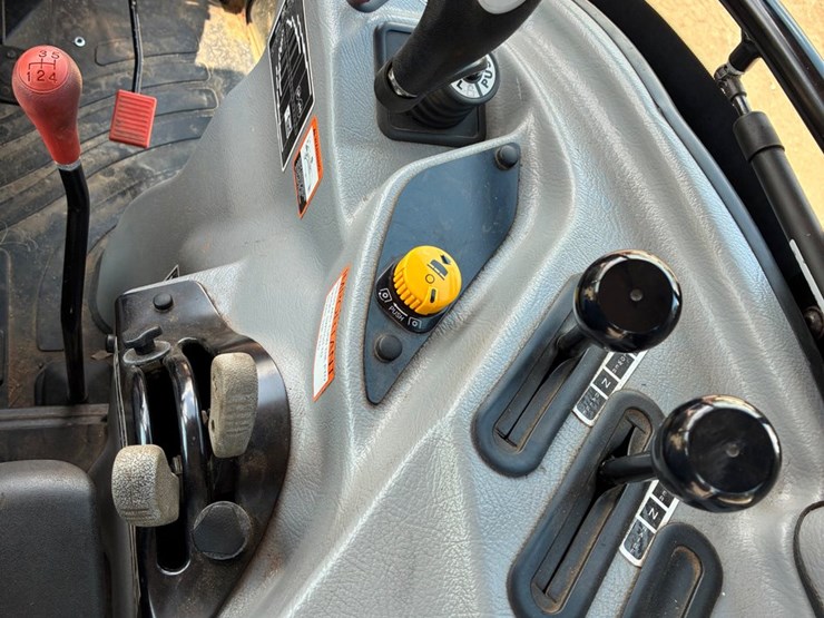 mahindra-6065-image-9