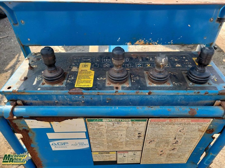 2013-genie-z135/70-image-40
