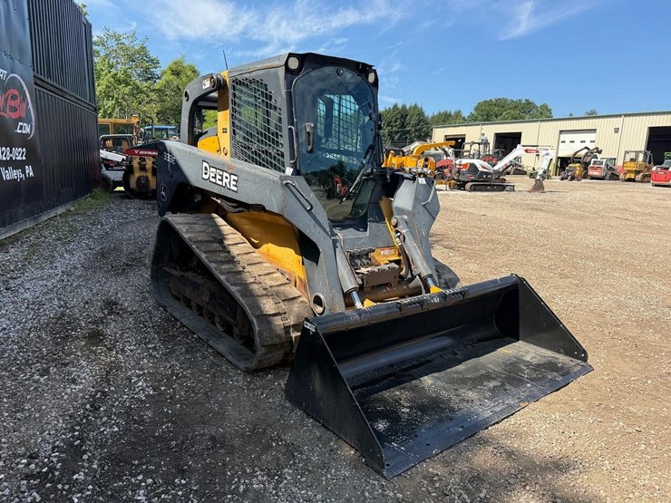2013-deere-333e-image-6