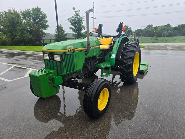 john-deere-5200-image-2