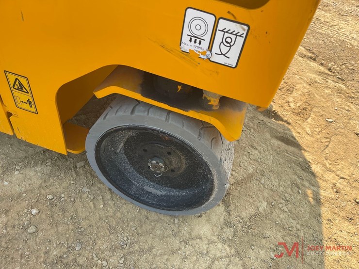 2023-jcb-s3246e-image-9