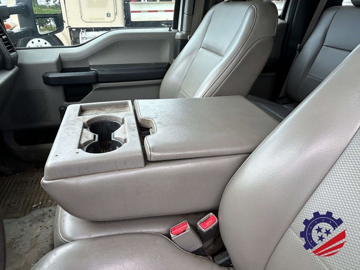 2017-ford-f550-image-50