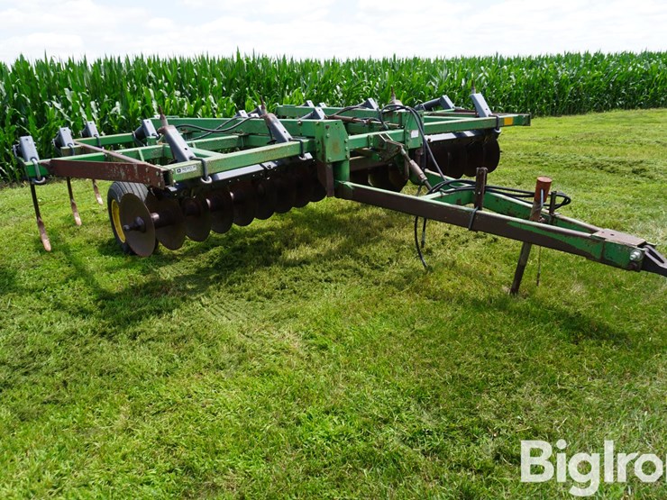 john-deere-714-image-3