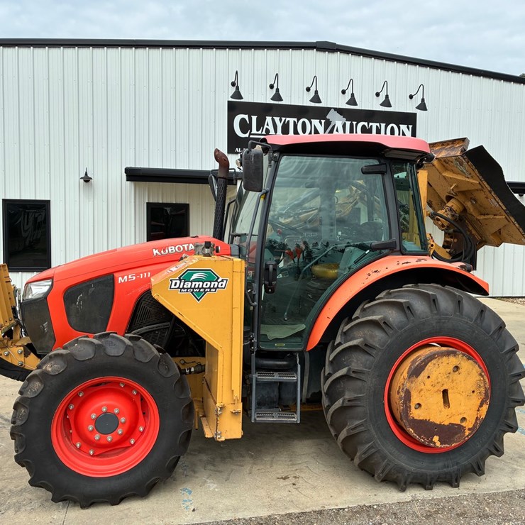 KUBOTA M5-111