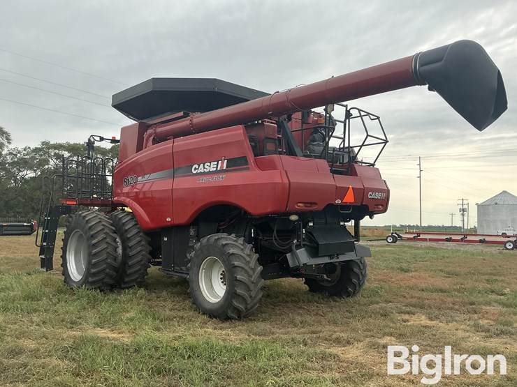 2011-case-ih-8120-image-7