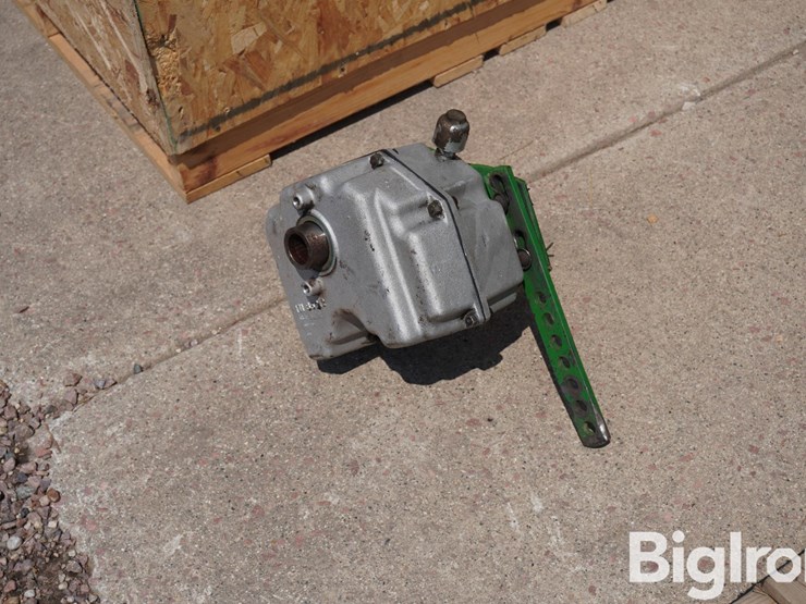 1000-pto-hydraulic-planter-pump-image-1