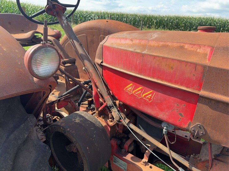 massey-ferguson-44-image-27