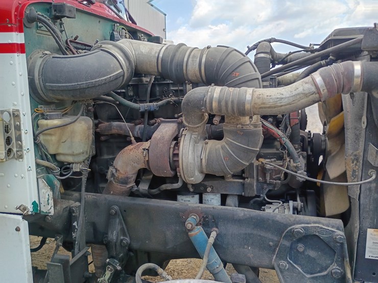 #21636-•-1997-peterbilt-379-semi-sleeper-truck-image-26