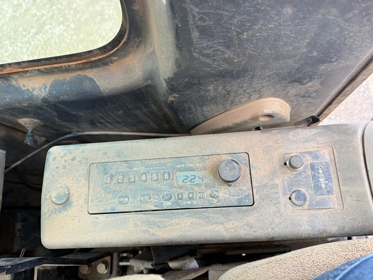 deere-80c-image-29