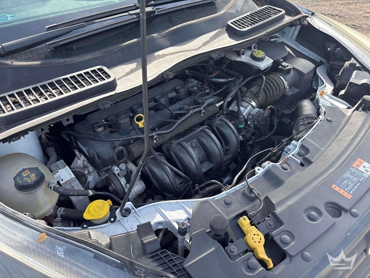 2010-ford-escape-image-9
