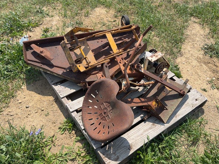 cub-cadet-mower-deck-image-2