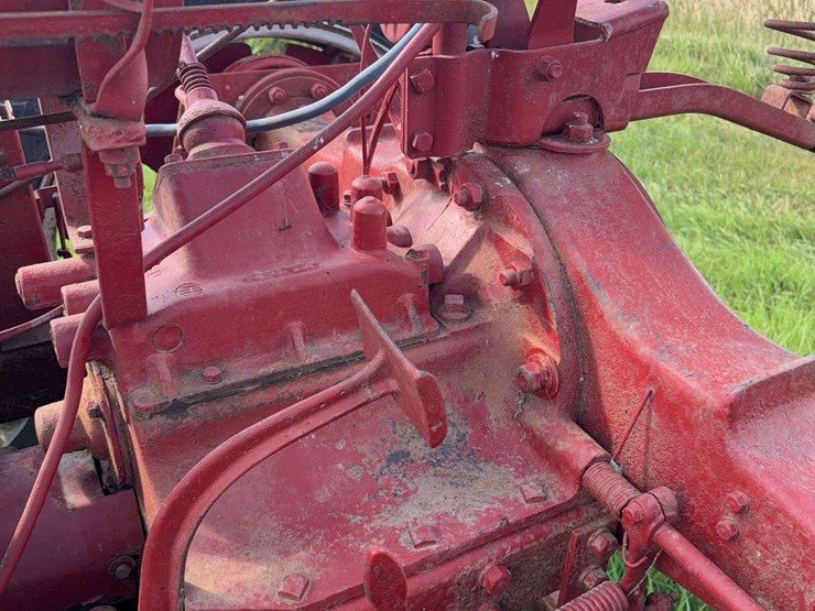 farmall-f-20-image-42