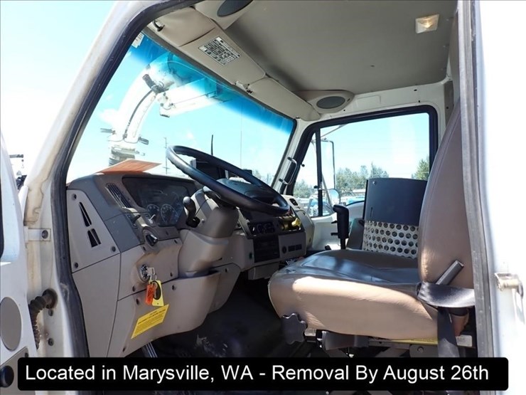 2006-sterling-l9500-image-25