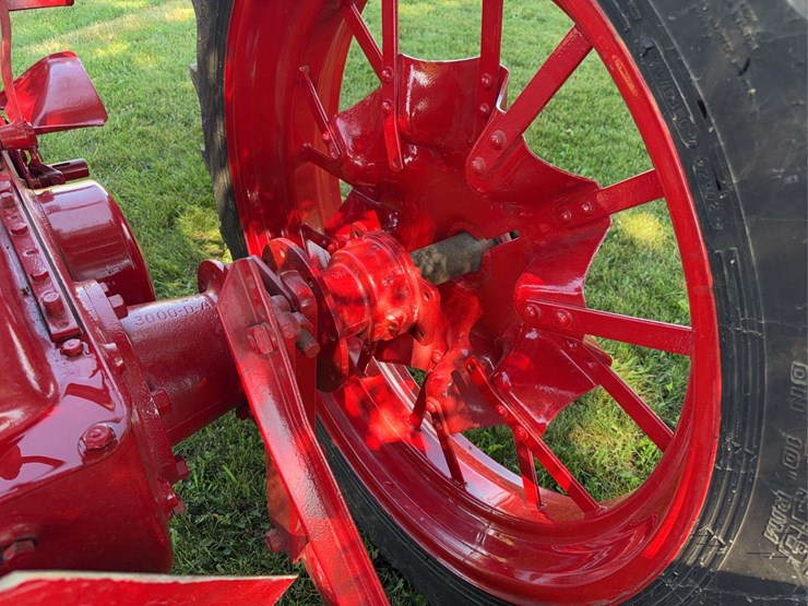 1937-farmall-f-12-image-31