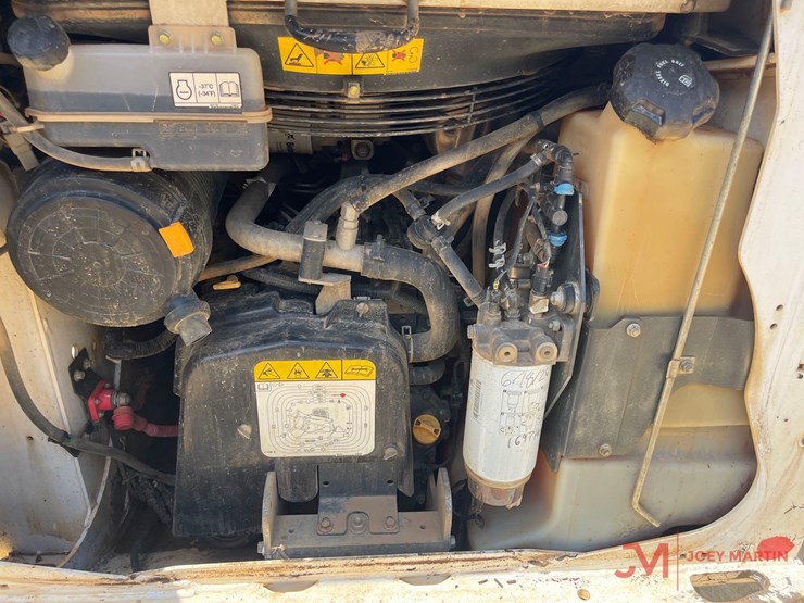 2023-bobcat-t76-image-11