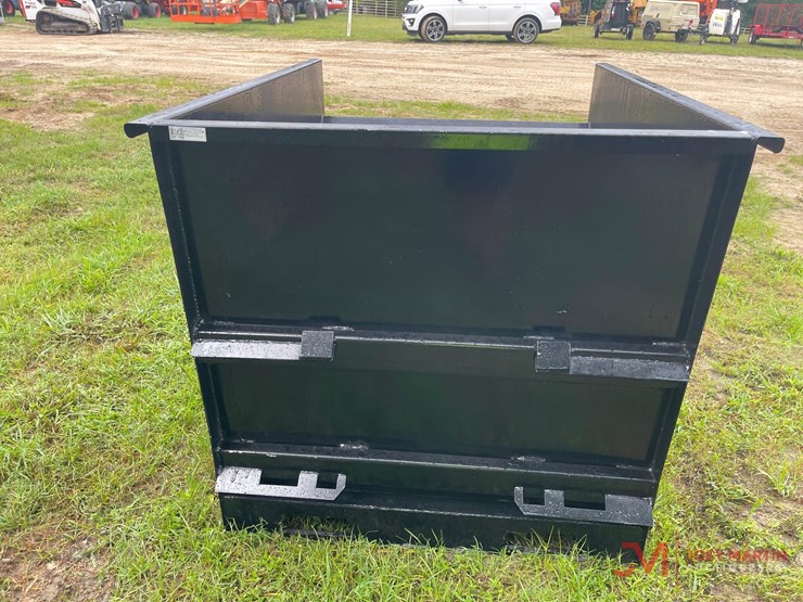 new-2yd-trash-hopper-skid-steer-attachment-image-4