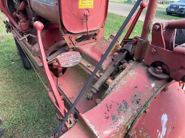 farmall-f-30-image-39