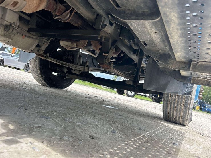 2019-ford-f750-image-29