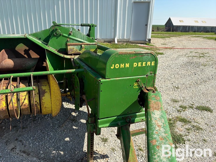 john-deere-24t-image-10