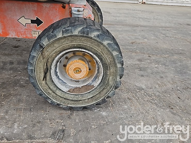 2017-jlg-450aj-image-8