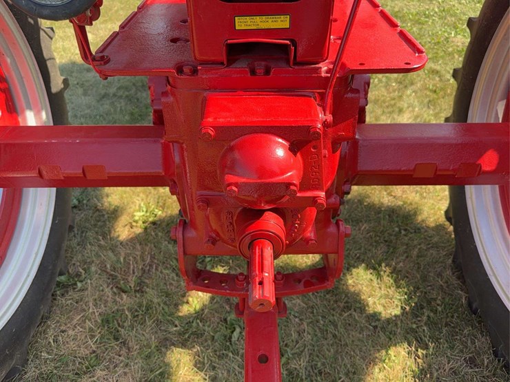 farmall-200-image-34