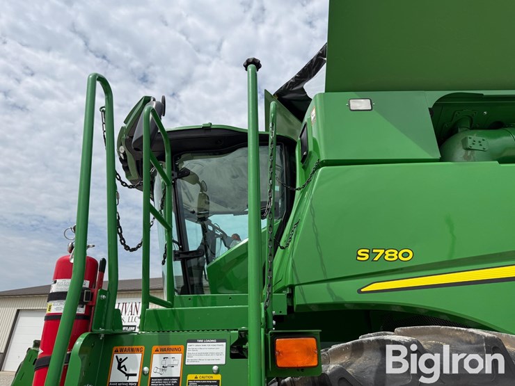 2024-john-deere-s780-image-14