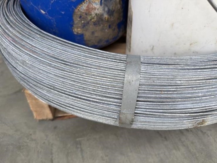 skid-of-fencing-tools-and-miscellaneous-items-image-9