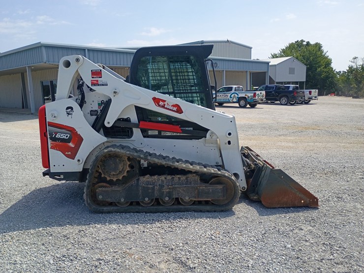 2024-bobcat-t650-image-11