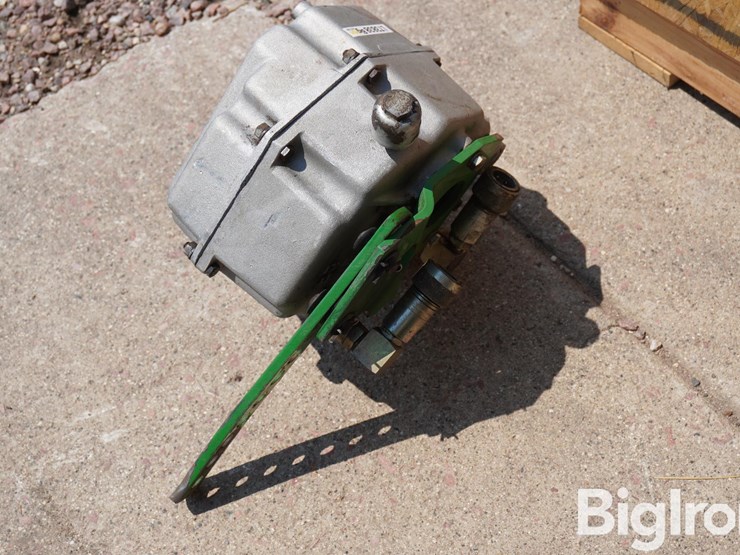 1000-pto-hydraulic-planter-pump-image-7