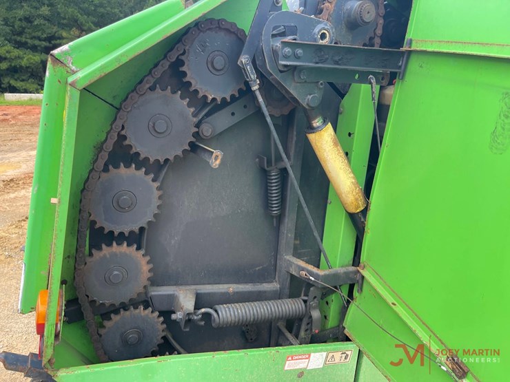 deutz-allis-round-baler-image-17