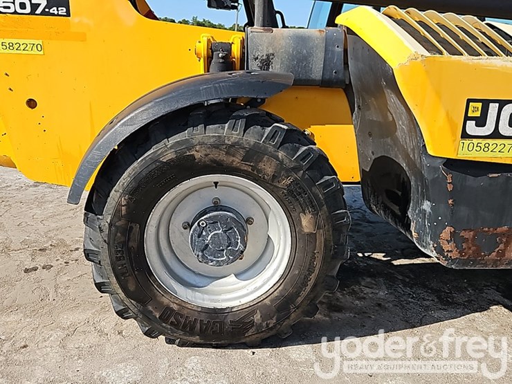 2017-jcb-507-42-image-8