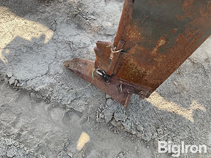 case-ih-2500-image-10