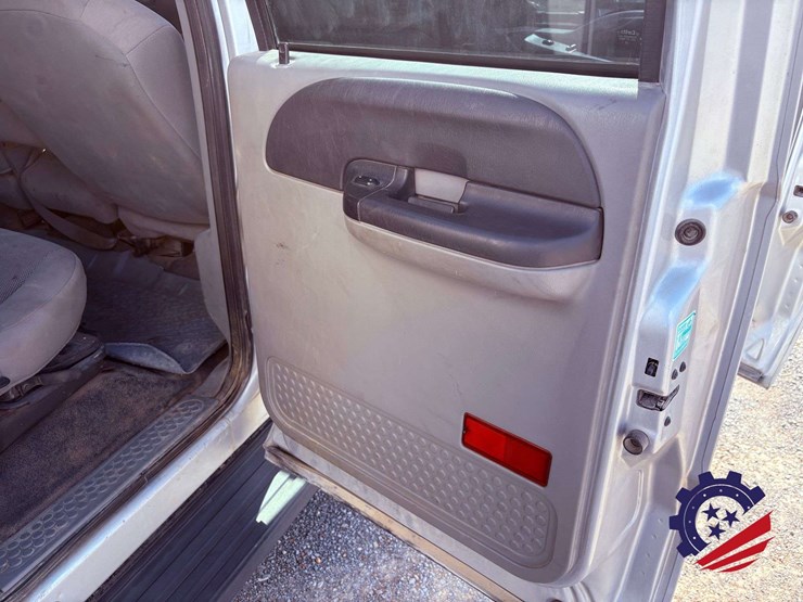 2006-ford-f550-xlt-sd-image-63