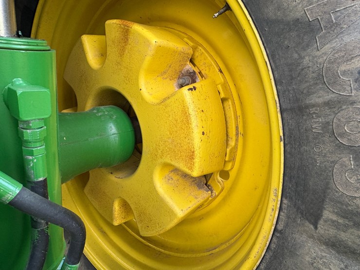 john-deere-8285r-image-23