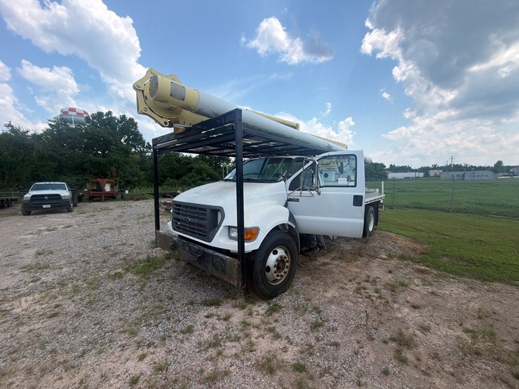 2001-ford-f750-image-8